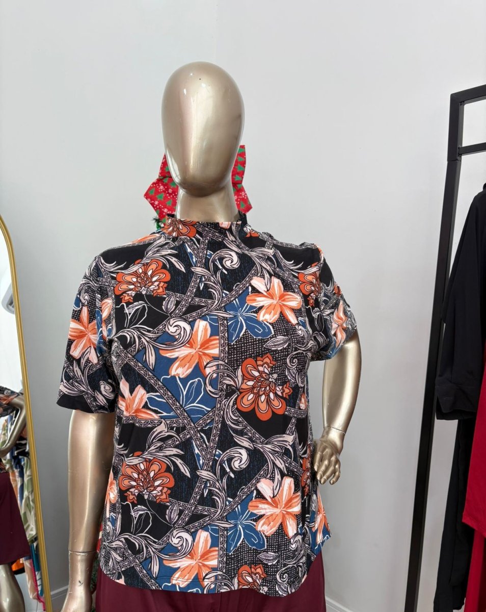 Blusa Exclusiva – Feminina em Malha Confort com Gola Redonda - Naguirre Shop