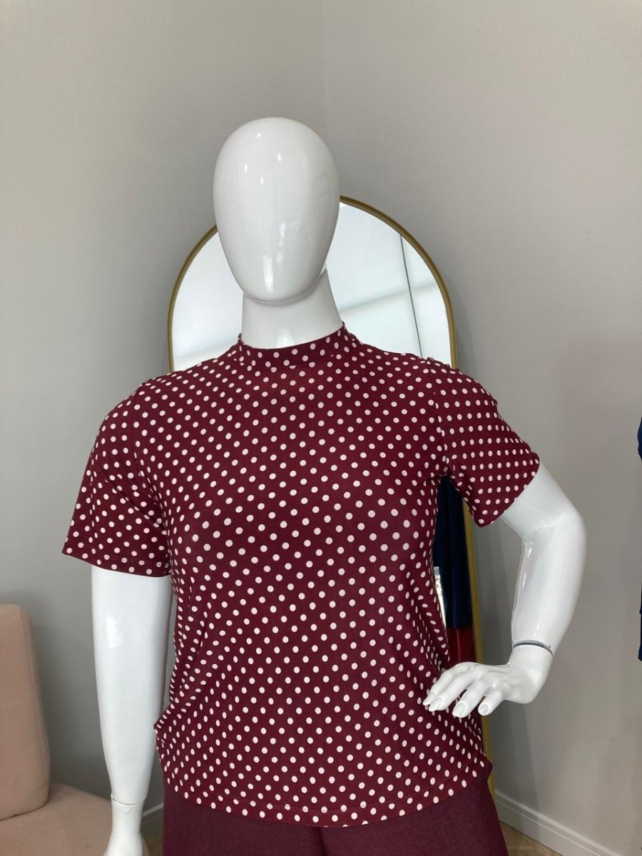 Blusa Exclusiva – Feminina em Malha Confort com Gola Redonda - Naguirre Shop