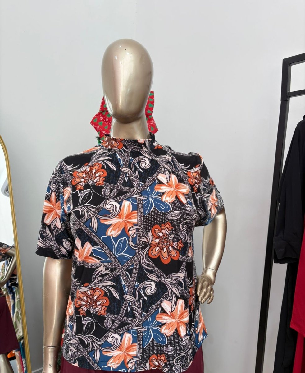 Blusa Exclusiva – Feminina em Malha Confort com Gola Redonda - Naguirre Shop