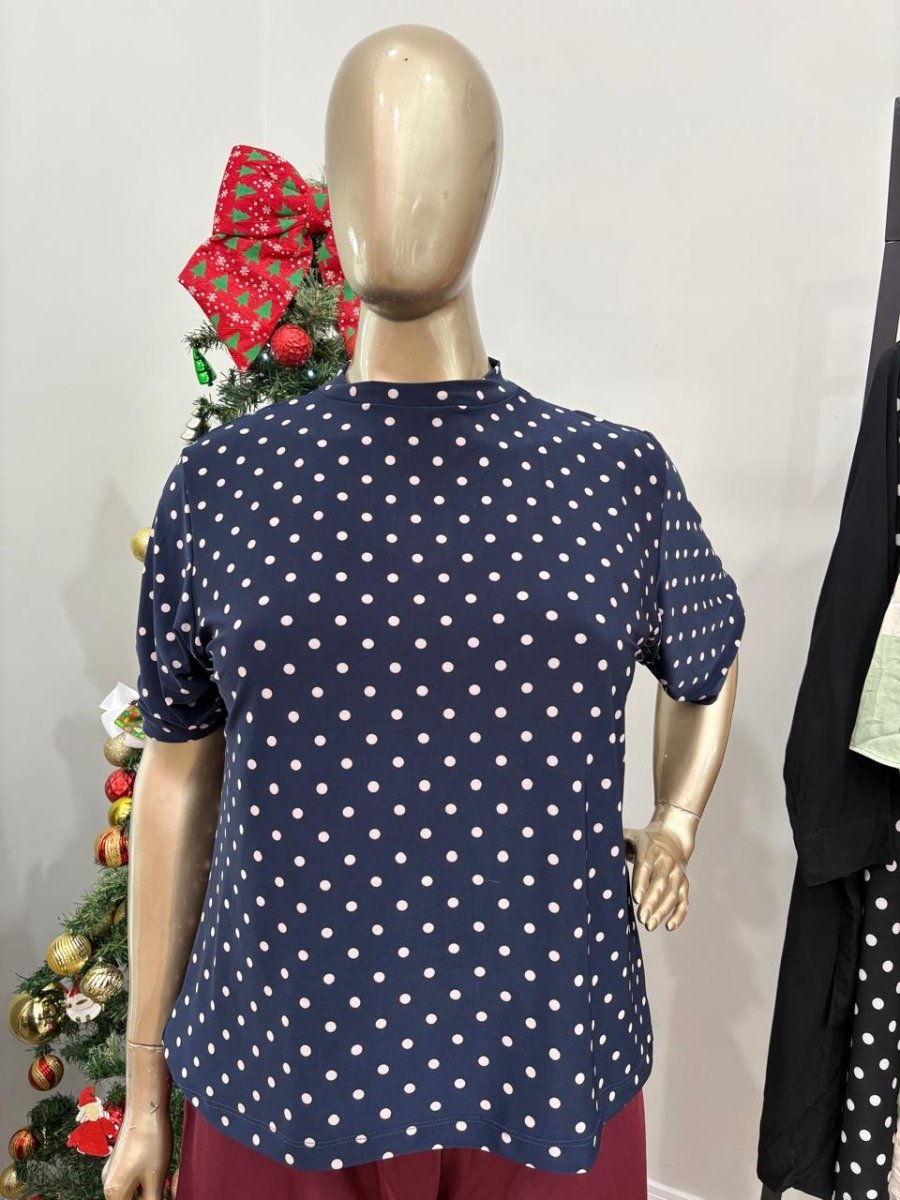 Blusa Exclusiva – Feminina em Malha Confort com Gola Redonda - Naguirre Shop