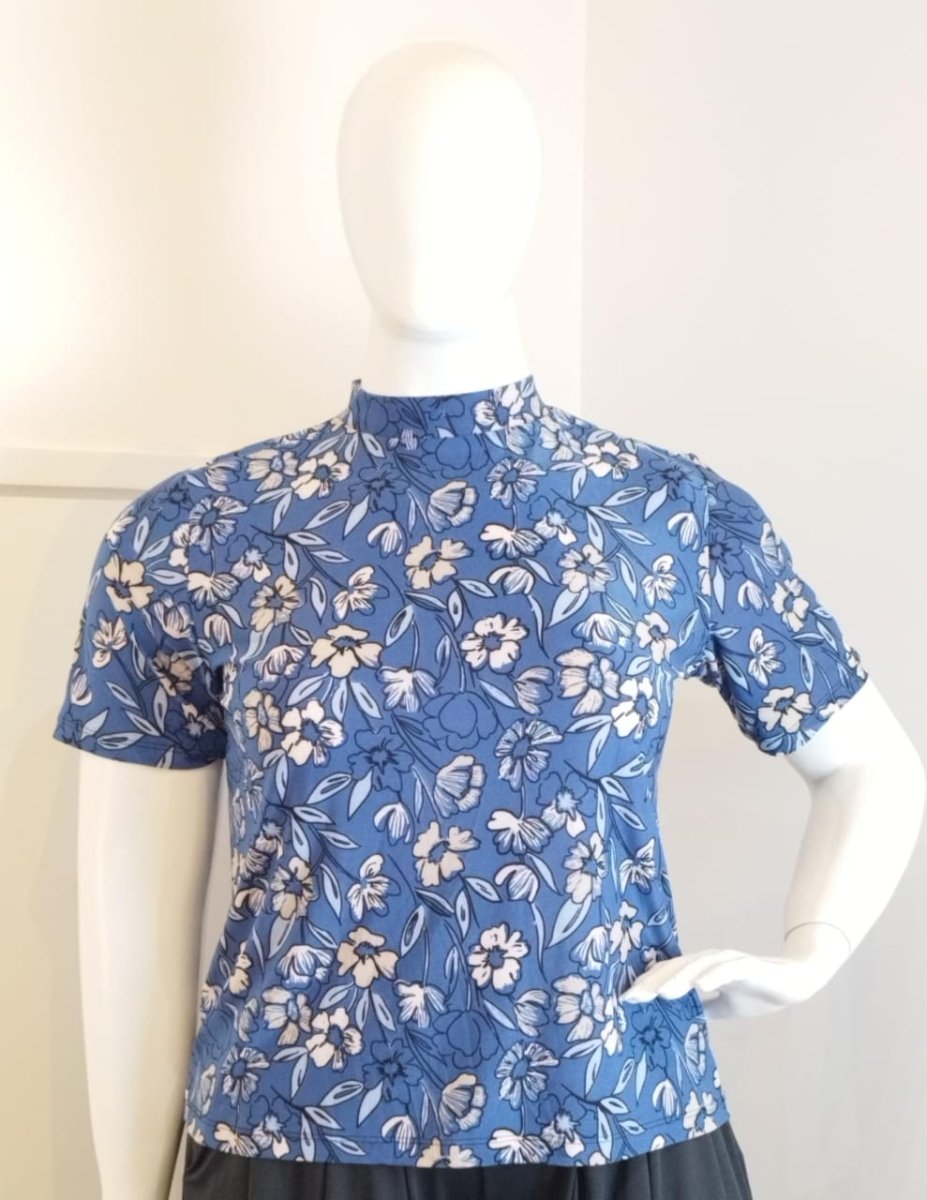 Blusa Exclusiva – Feminina em Malha Confort com Gola Redonda - Naguirre Shop