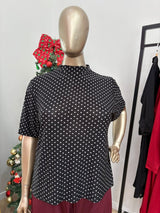 Blusa Exclusiva – Feminina em Malha Confort com Gola Redonda - Naguirre Shop