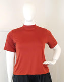 Blusa Exclusiva – Feminina em Malha Confort com Gola Redonda - Naguirre Shop