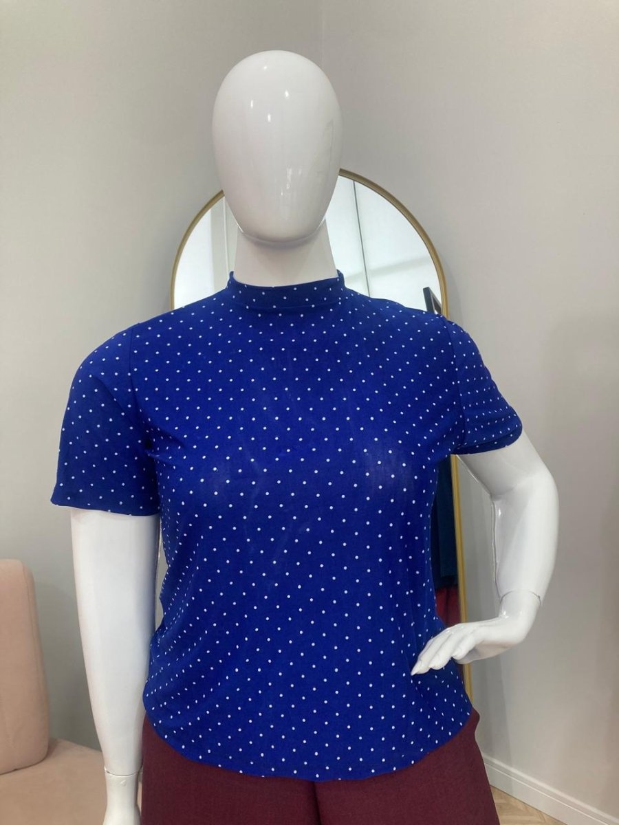 Blusa Exclusiva – Feminina em Malha Confort com Gola Redonda - Naguirre Shop