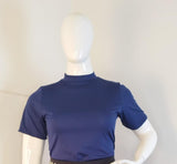 Blusa Exclusiva – Feminina em Malha Confort com Gola Redonda - Naguirre Shop