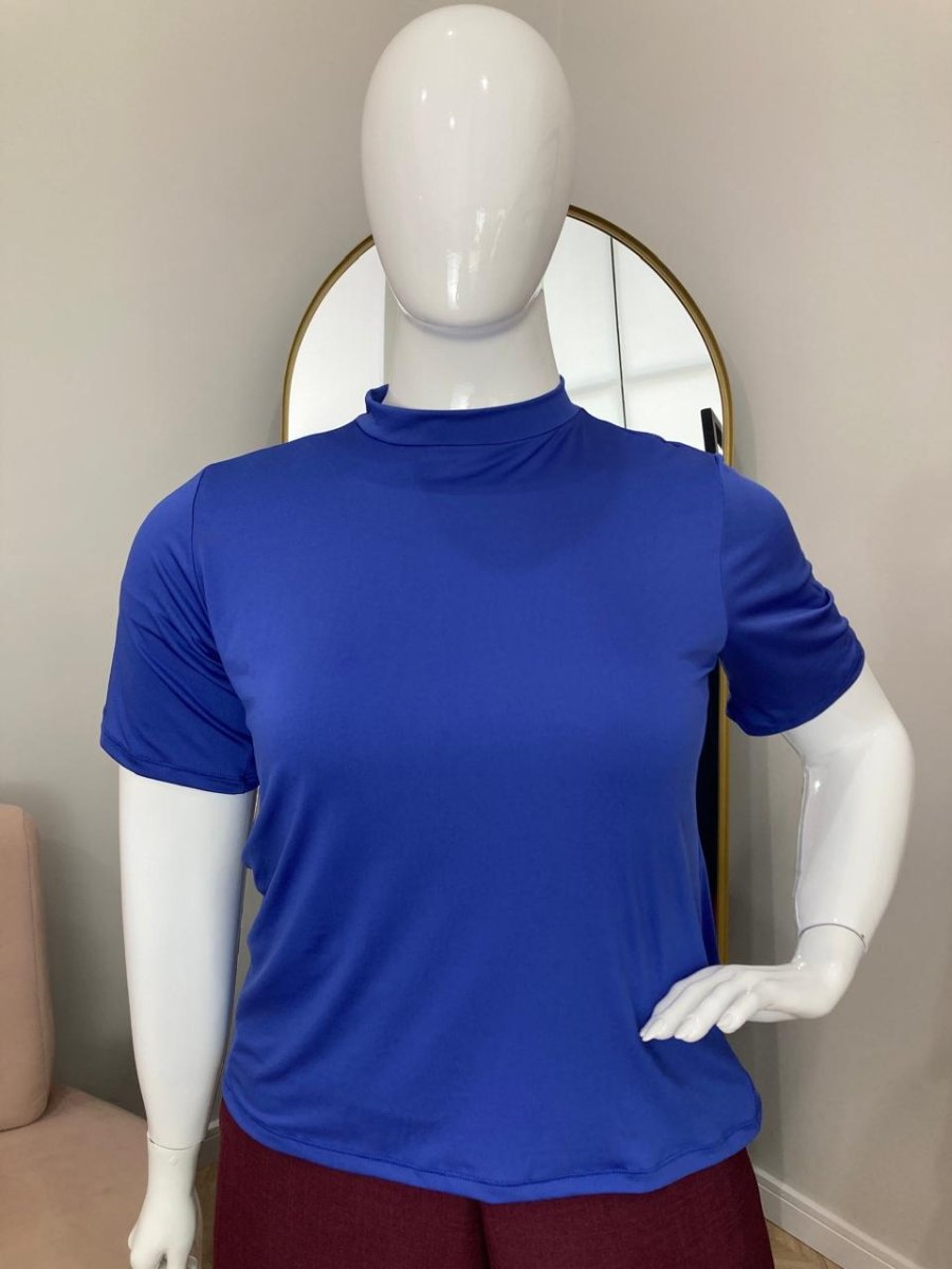 Blusa Exclusiva – Feminina em Malha Confort com Gola Redonda - Naguirre Shop