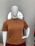 Blusa Exclusiva – Feminina em Malha Confort com Gola Redonda - Naguirre Shop