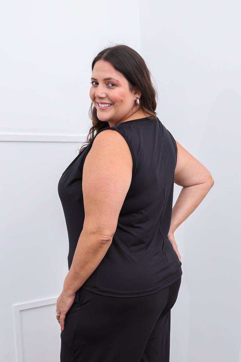 Blusa Fernanda – Decote Drapeado em Malha Confort - Naguirre Shop