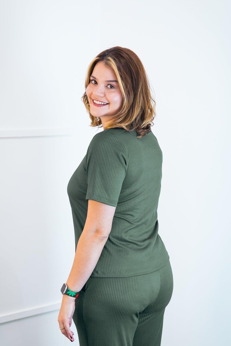 Blusa Fernanda - Gola V em Malha Canelada - Naguirre Shop