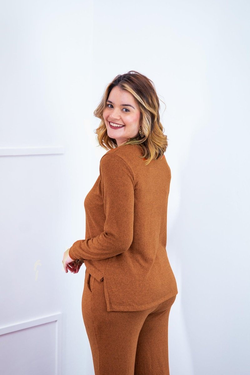 Blusa Gola V de Manga Longa Lãzinha Paula - Naguirre Shop