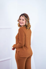 Blusa Gola V de Manga Longa Lãzinha Paula - Naguirre Shop