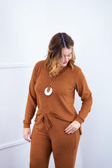 Blusa Gola V de Manga Longa Lãzinha Paula - Naguirre Shop