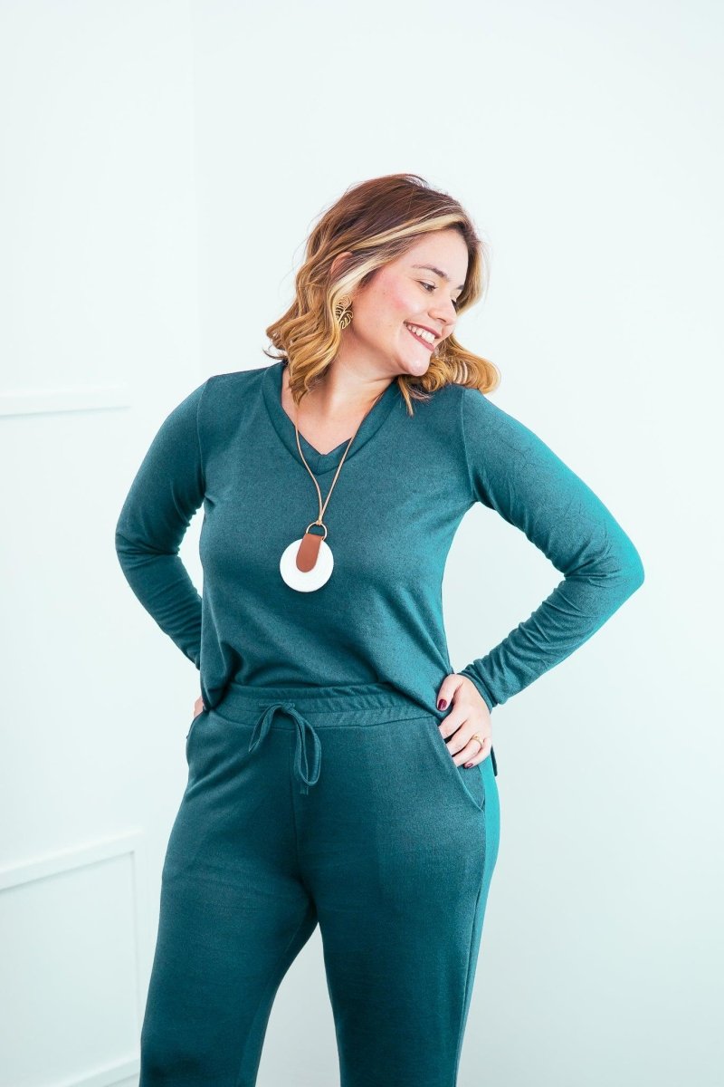 Blusa Gola V de Manga Longa Lãzinha Paula - Naguirre Shop