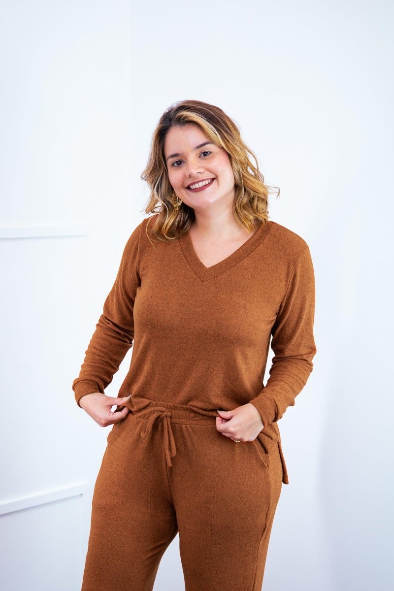 Blusa Gola V de Manga Longa Lãzinha Paula - Naguirre Shop