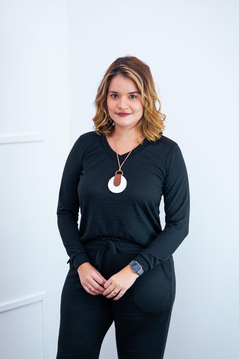 Blusa Gola V de Manga Longa Lãzinha Paula - Naguirre Shop