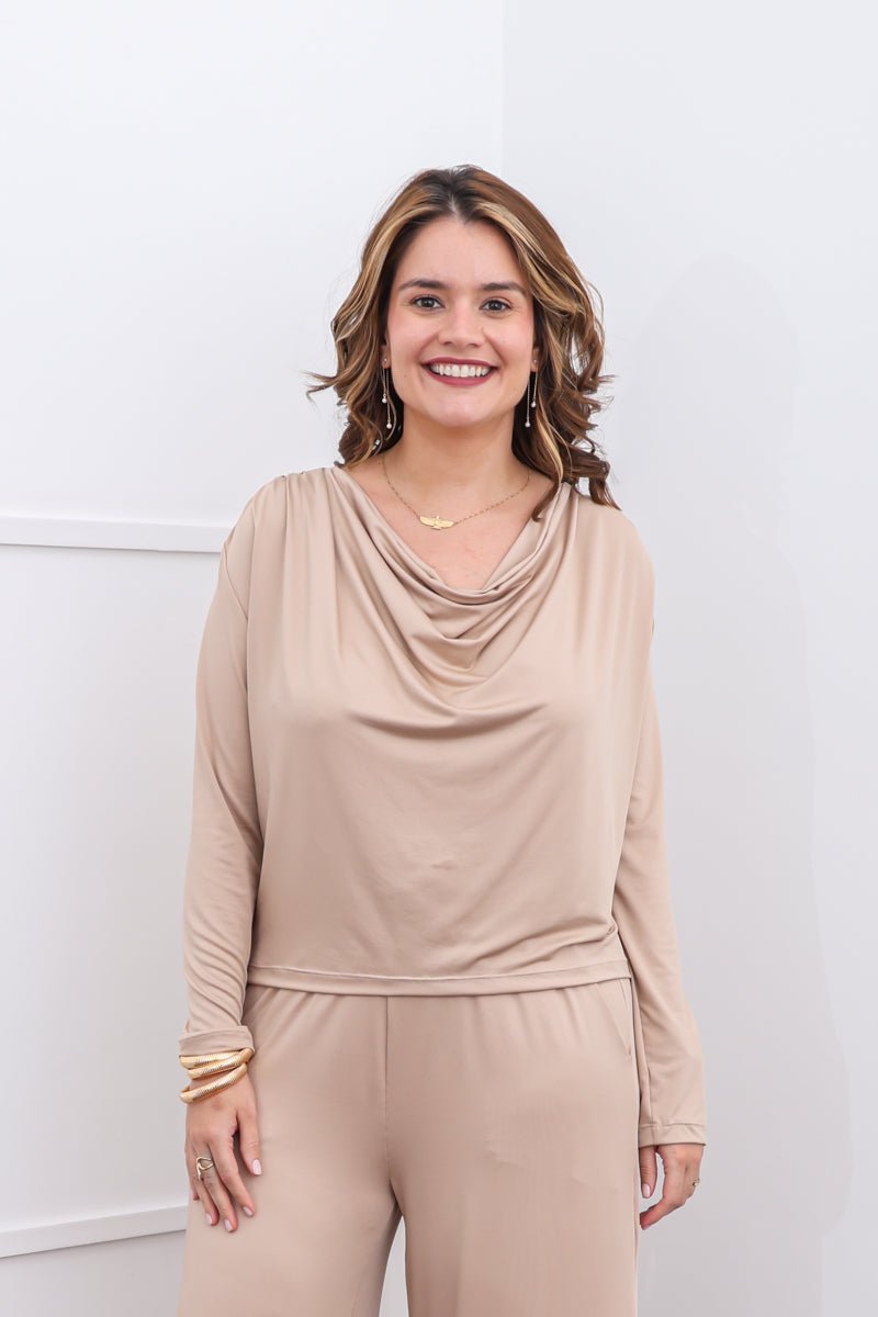 Blusa Jasmine - Manga Longa com Decote Drapeado em Malha Confort - Naguirre Shop