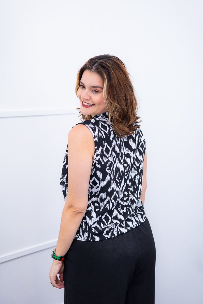 Blusa Júlia – Em Crepe com Detalhes Laterais - Naguirre Shop
