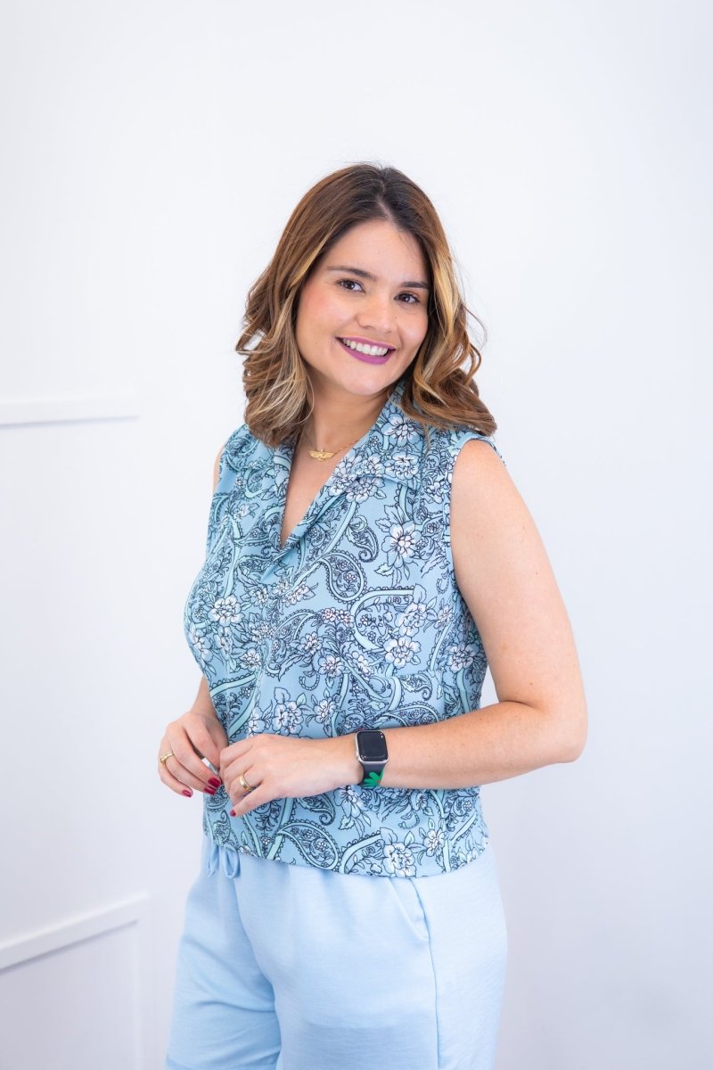 Blusa Júlia – Em Crepe com Detalhes Laterais - Naguirre Shop