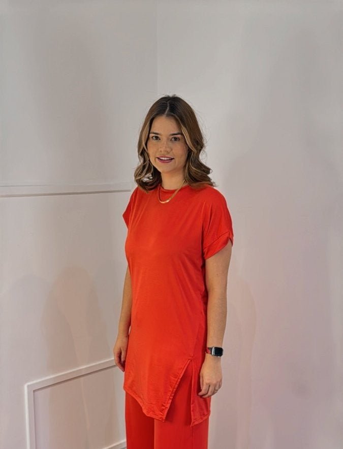 Blusa Michele – Túnica Longa com Fenda Lateral em Malha Confort - Naguirre Shop