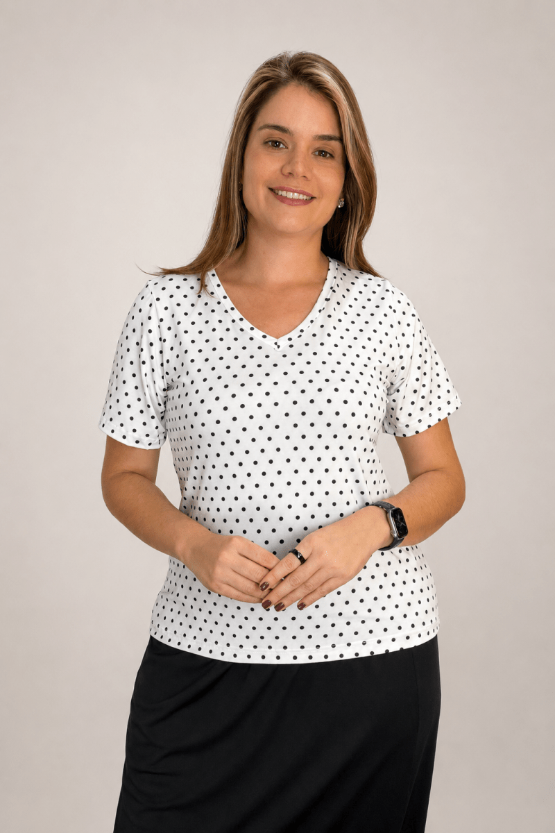 Blusa Osaka - T-Shirt Decote V em Malha Confort - Naguirre Shop