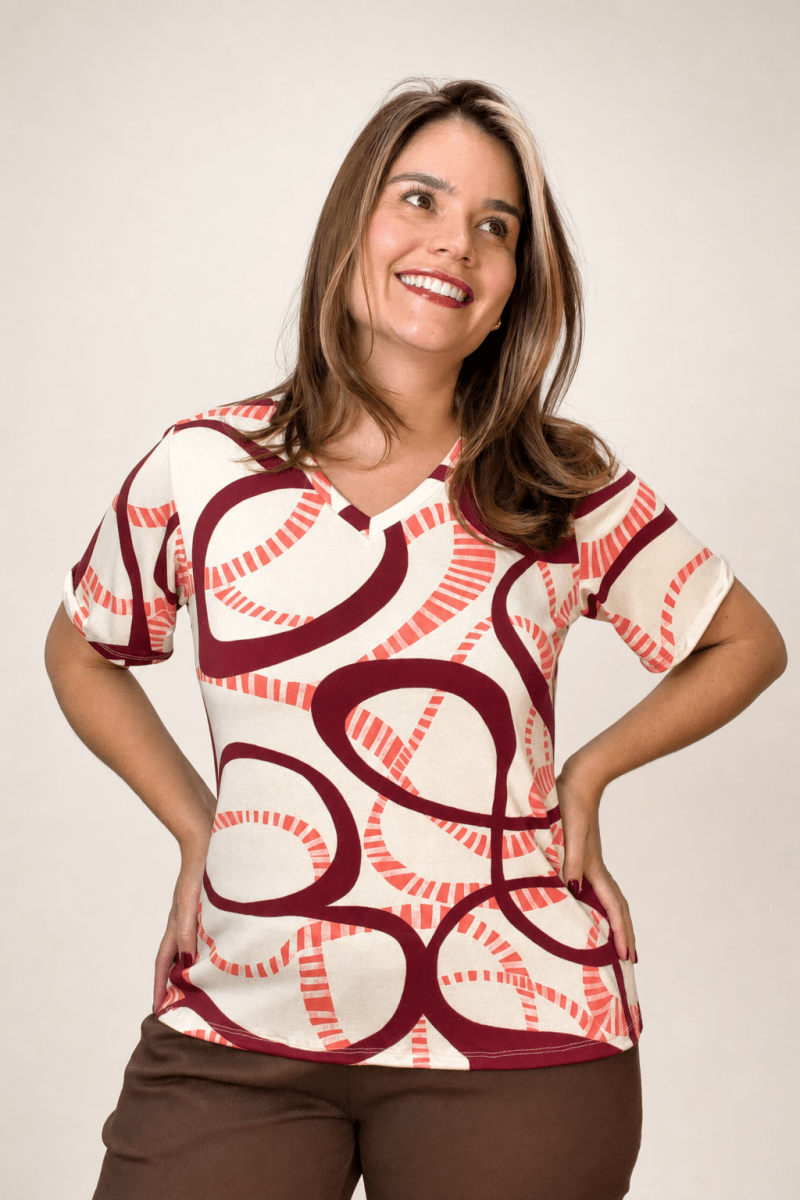 Blusa Osaka - T-Shirt Decote V em Malha Confort - Naguirre Shop
