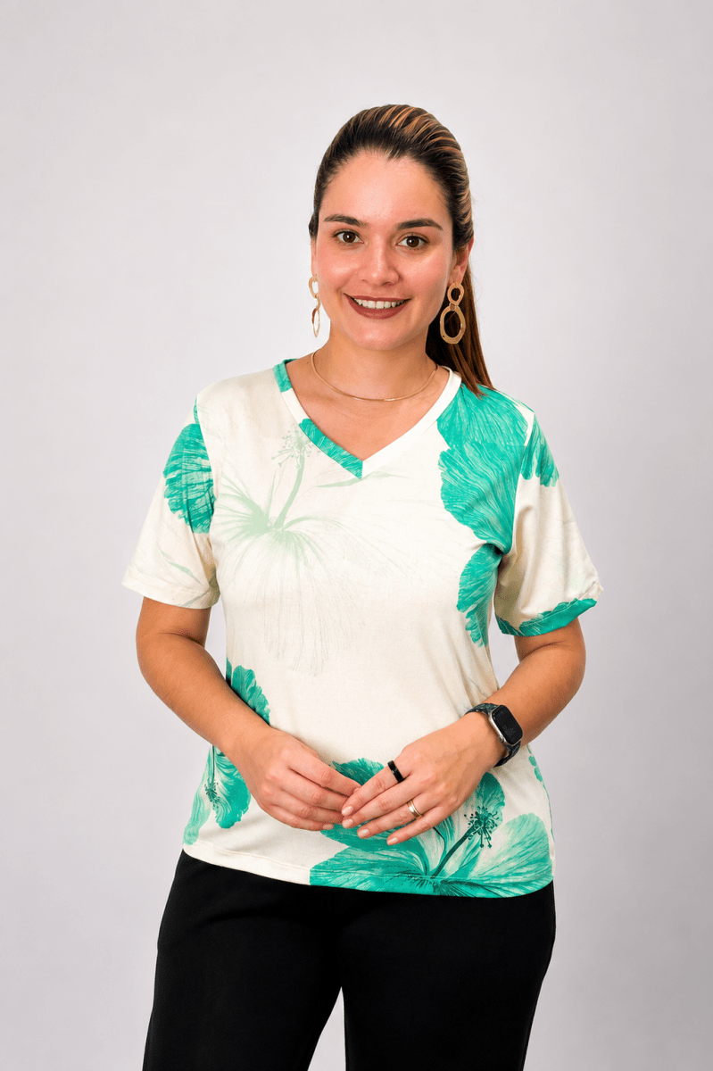 Blusa Osaka - T-Shirt Decote V em Malha Confort - Naguirre Shop