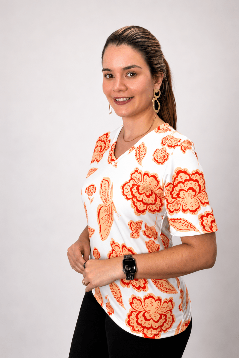 Blusa Osaka - T-Shirt Decote V em Malha Confort - Naguirre Shop