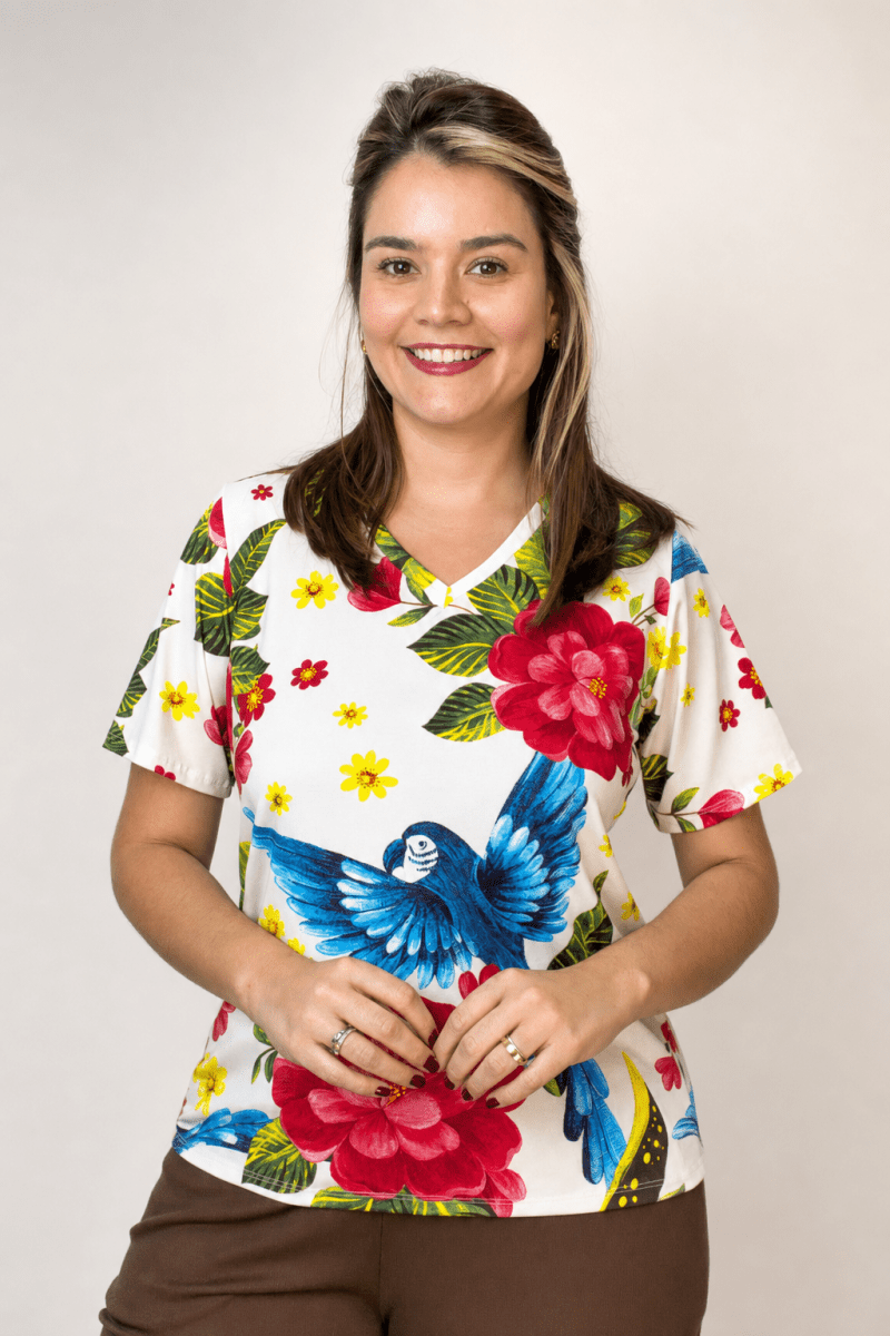 Blusa Osaka - T-Shirt Decote V em Malha Confort - Naguirre Shop