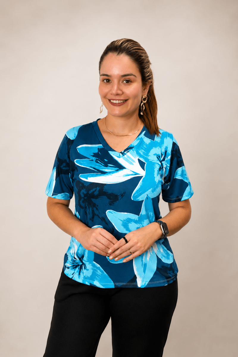 Blusa Osaka - T-Shirt Decote V em Malha Confort - Naguirre Shop