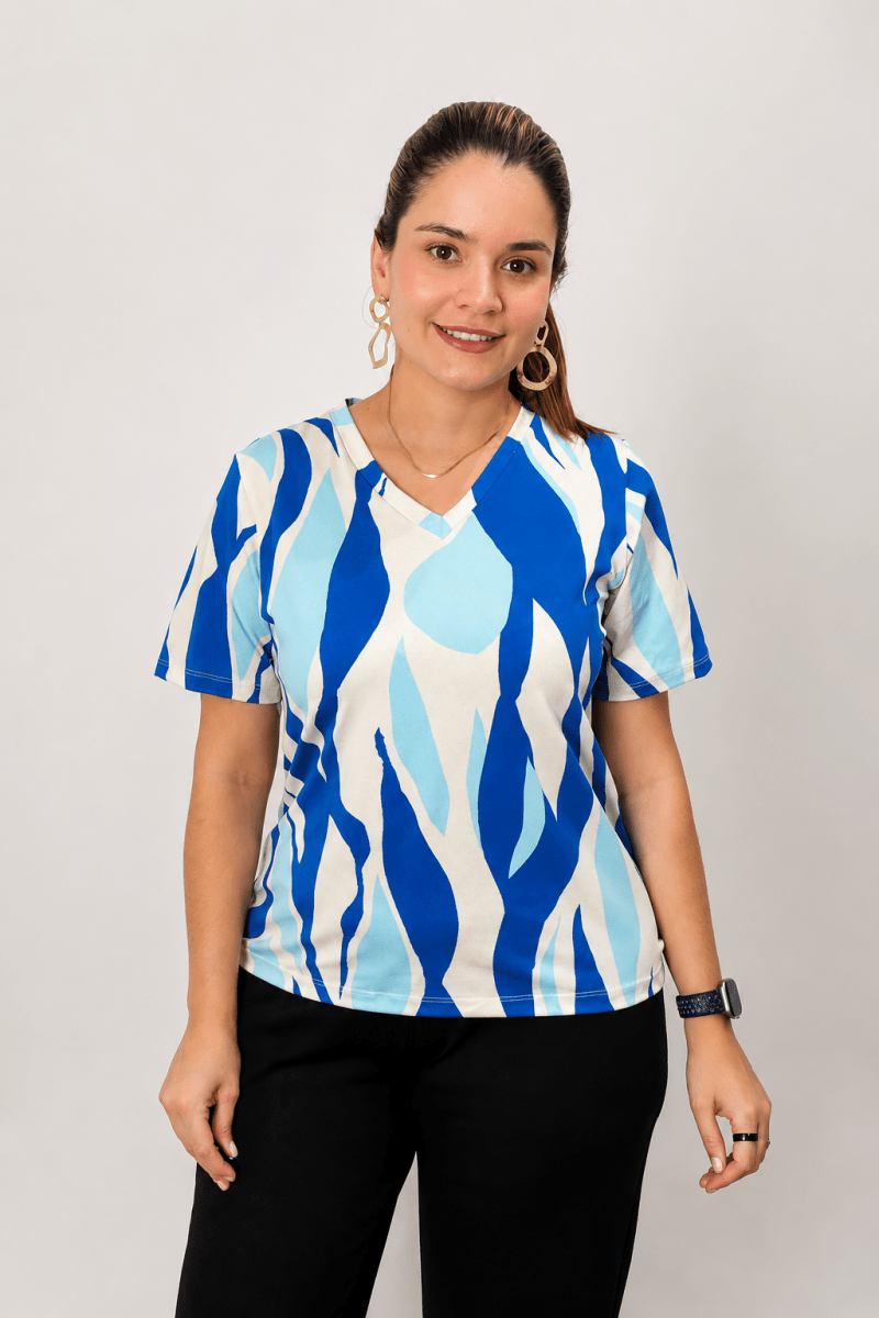 Blusa Osaka - T-Shirt Decote V em Malha Confort - Naguirre Shop