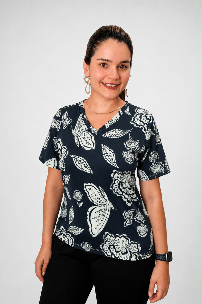 Blusa Osaka - T-Shirt Decote V em Malha Confort - Naguirre Shop