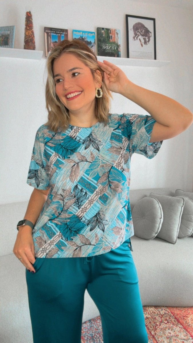Blusa Paola - Gola Redonda Malha Confort - Naguirre Shop