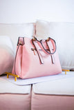 Bolsa Média com Divisórias e Zíper Amalfi - Naguirre Shop