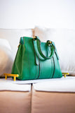 Bolsa Média com Divisórias e Zíper Amalfi - Naguirre Shop