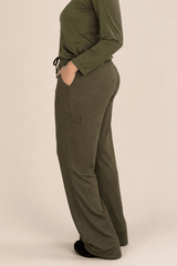 Calça Aspen - Pantalona com Bolsos Faca em Lãzinha Premium - Naguirre Shop
