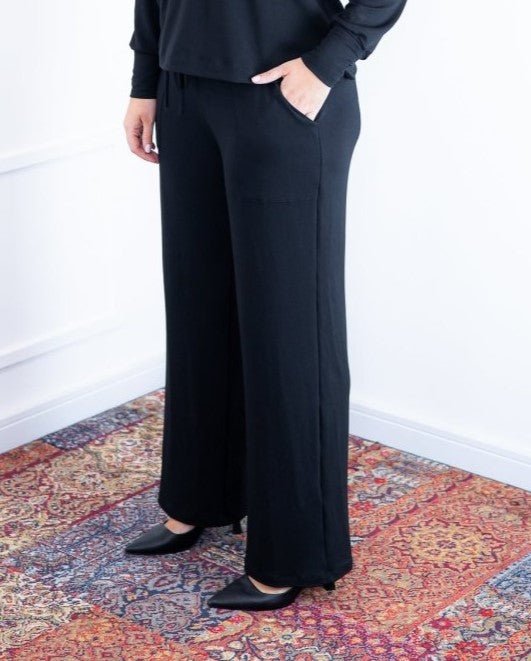 Calça Marisa - Pantalona Bolso Sobreposto em Moletinho - Naguirre Shop