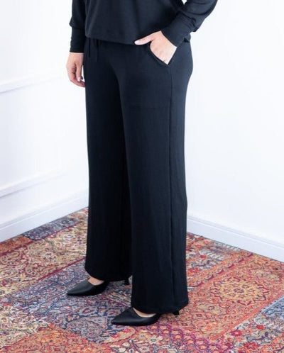 Calça Marisa - Pantalona Bolso Sobreposto em Moletinho - Naguirre Shop