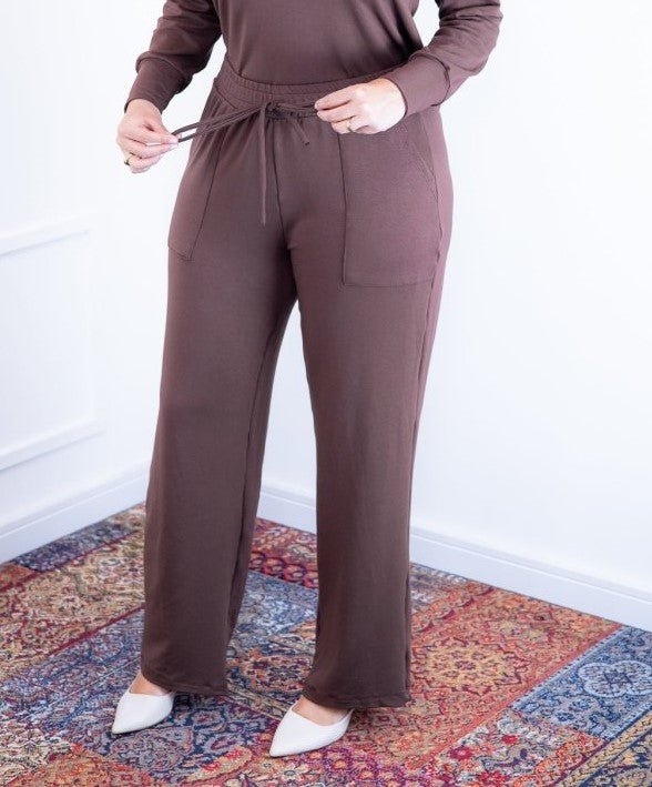 Calça Marisa - Pantalona Bolso Sobreposto em Moletinho - Naguirre Shop
