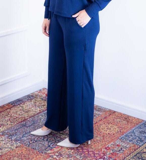 Calça Marisa - Pantalona Bolso Sobreposto em Moletinho - Naguirre Shop