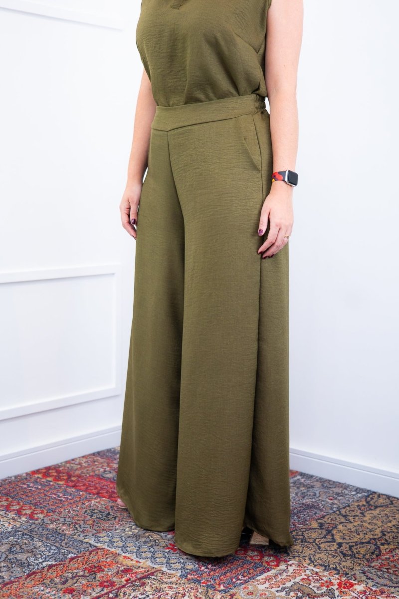 Calça Maxi Renata – Pantalona em Linho Light com Bolsos Laterais - Naguirre Shop