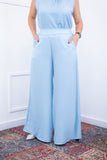 Calça Maxi Renata – Pantalona em Linho Light com Bolsos Laterais - Naguirre Shop
