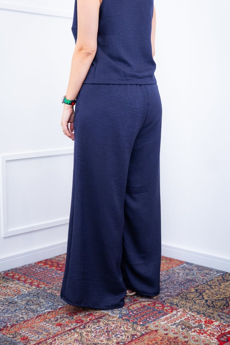 Calça Maxi Renata – Pantalona em Linho Light com Bolsos Laterais - Naguirre Shop