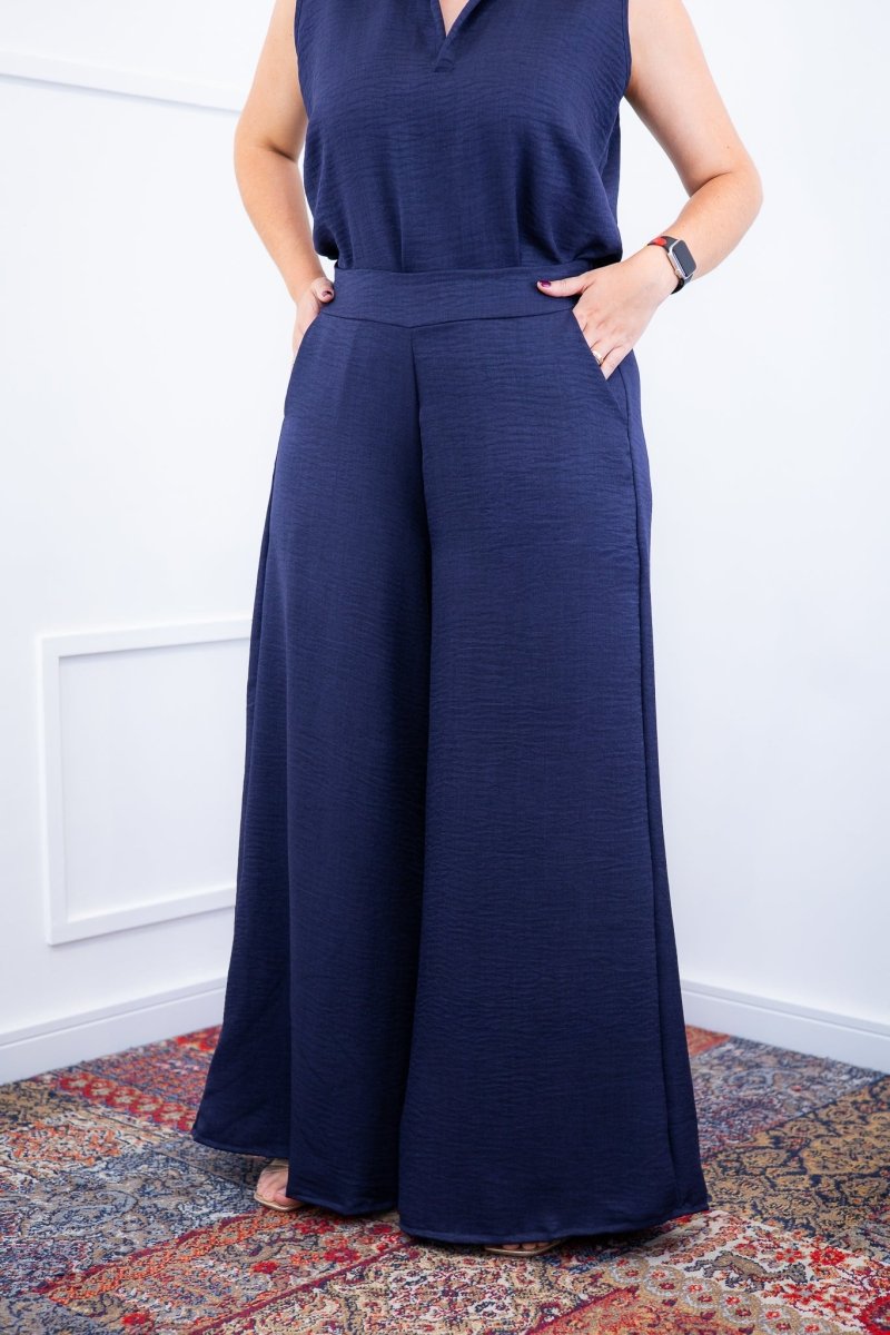 Calça Maxi Renata – Pantalona em Linho Light com Bolsos Laterais - Naguirre Shop