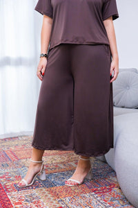 Calça Mercedes - Pantacourt Malha Confort - Naguirre Shop