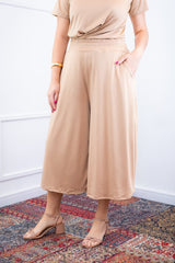 Calça Mercedes - Pantacourt Malha Confort - Naguirre Shop