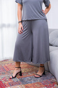 Calça Mercedes - Pantacourt Malha Confort - Naguirre Shop