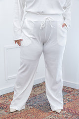 Calça Serena – Pantalona Clássica com Bolsos em Canelado Flex - Naguirre Shop