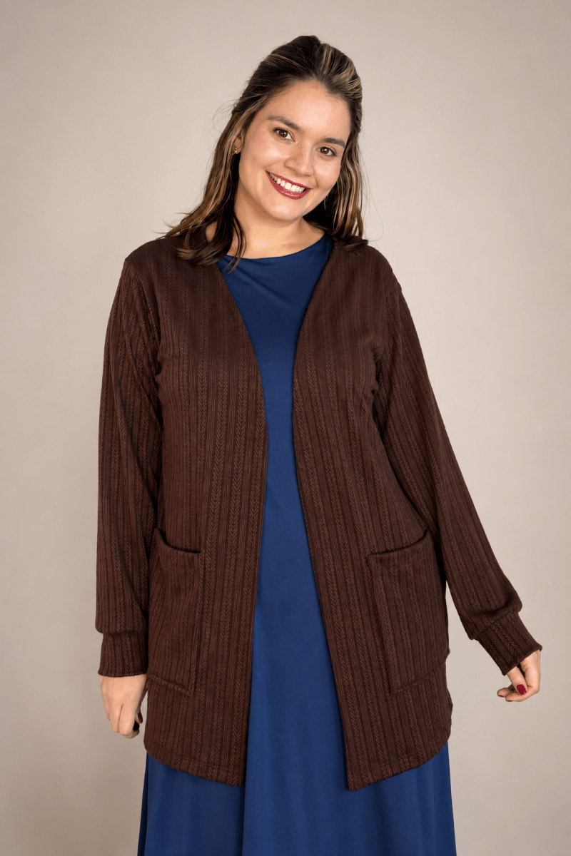 Cardigan Clássico Alongado com Bolsos em Lãzinha Mousse – Naguirre
