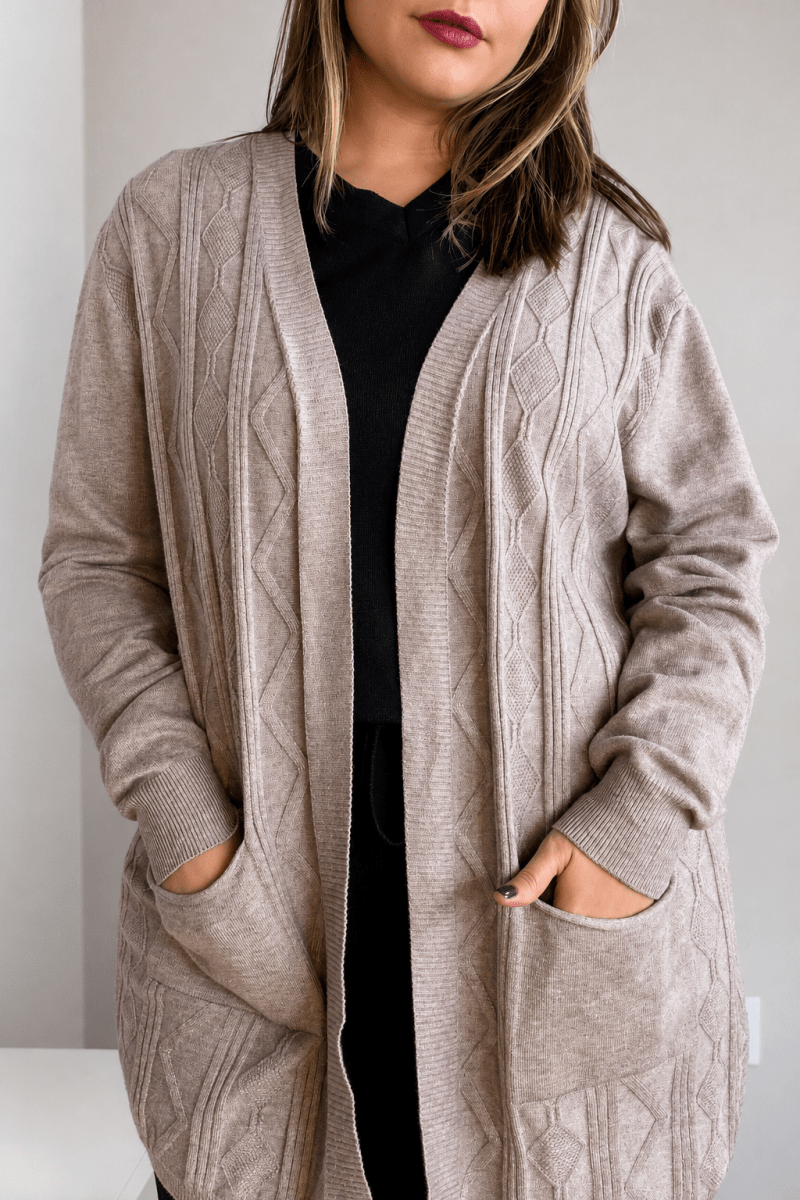 Cardigan Oversized com Bolsos em Tricot Modal Premium - Naguirre Shop