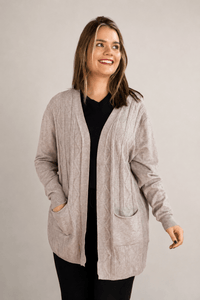 Cardigan Oversized com Bolsos em Tricot Modal Premium - Naguirre Shop